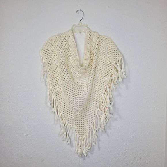 Woman's triangle cream scarf - Picture 1 of 7
